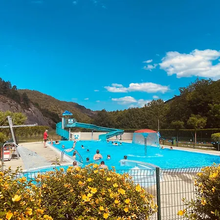 Private Riverside With Breathtaking Views Willa *