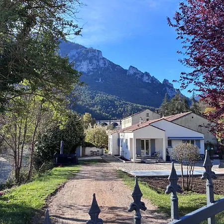 Villa Private Riverside With Breathtaking Views *