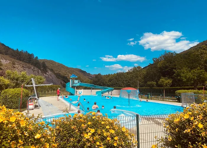 Private Riverside With Breathtaking Views ヴィラ *